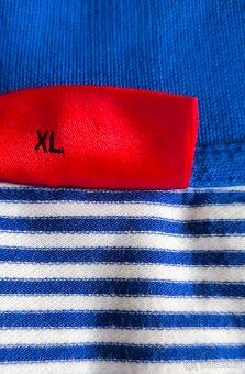 Pánské polo tričko značky Hugo boss - 5