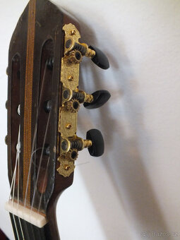 Zrestaurovaná 4/4 španělská kytara - 5