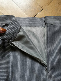 Dámská elegantní šedá krátká sukně s rozparkem vel. L - 5