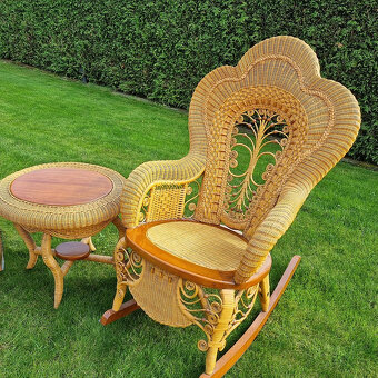 Prodám set 2x velké ratanové křeslo se stolkem - 5