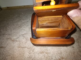 Dřevěný model historického auta – ruční práce, dekorace - 5