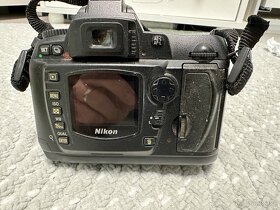 Nikon D70 + Sigma 18-50mm + polarizacni filtr - 5