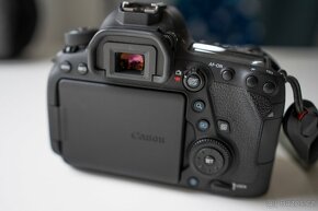 Zrcadlovka Canon EOS 6D Mark II - 5