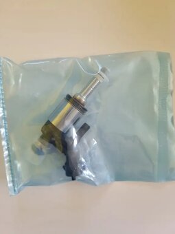 4x Vstřikovací ventil BOSCH 0 261 500 494 - 5