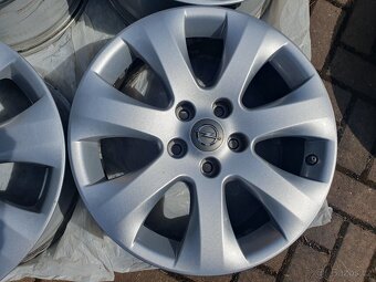 Alu disky OPEL 7Jx17, rozteč 5x115, ET44 - 5
