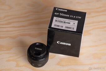 Canon Eos 700D s objektivy a příslušenstvím - 5
