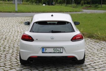 SCIROCCO R, 2.0TSI-195kw,6st.Manuál,Bi-Xen,R19,Kůže,PDC,2010 - 5