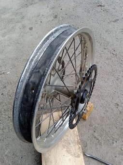 Zadní kolo yamaha wr - 5