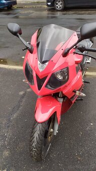 Daelim Roadwin 125 r - 5