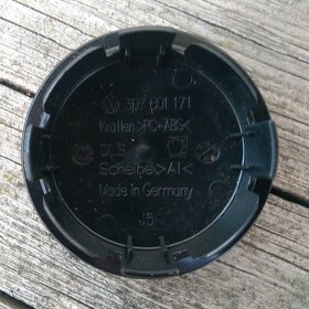 ZÁNOVNÍ-STŘEDOVÉ KRYTKY LOGA-ZNAKY DO ALU DISKŮ VOLKSWAGEN - 5