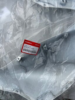 Honda PCX 125 levý boční přední plast (64502-K1Z-J10ZE) - 5