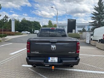 DODGE RAM 2019,5,7 Hemy LARAMIE 4X4/eTorque/8SPEED A/T - 5