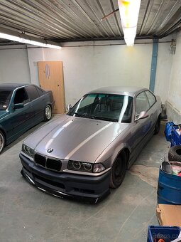 BMW e36 coupe 320i - 5