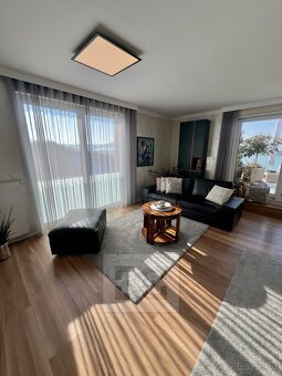 Pronájem luxusního bytu 4+kk, 138 m2 + dvě terasy, garáž a p - 5