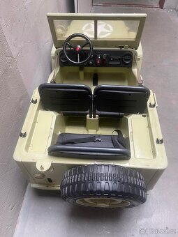 Elektrické autíčko jeep 4x4 třimístné willys - 5