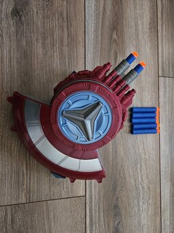 Střílející štít Captain America - 5
