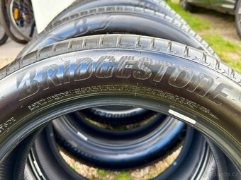 Bridgestone Alenza 225/55 R19 99V Letní - 5