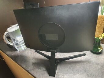 moderní pc monitor Samsung 24 - 5