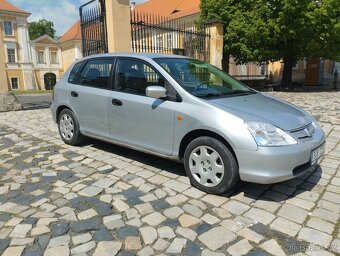 Honda Civic 7G 1.6i - 5