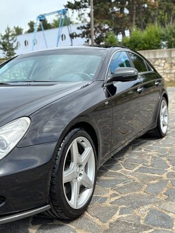Mercedes Benz CLS500 - 5