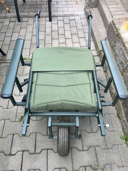 křeslo Mivardi s kolečkem - 5