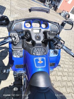 Honda GL 1800 Gold wing - 5