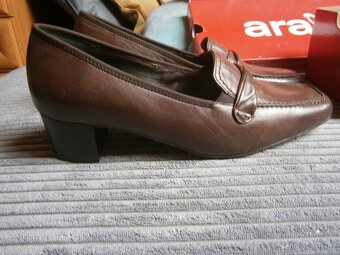 dámská obuv nenošené - 5