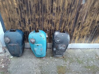 Nádrž víko nádrže kastlík IŽ 350 IŽ 49 DKW - 5