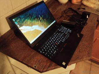 VELMI KVALITNÍ LENOVO THINKPAD T570 i7,7generace,windows 11 - 5