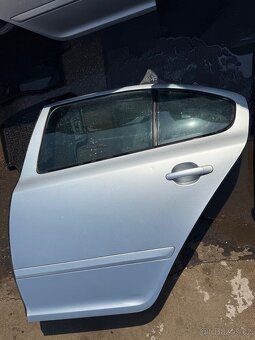 Zadní dveře Octavia 2 - STŘÍBRNÉ - 5
