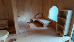 Dřevěný domek pro panenky - 5