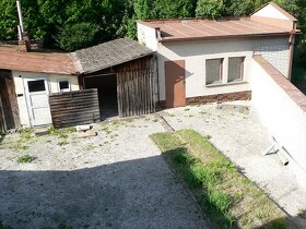 BLATNÁ - dům v centru - 5
