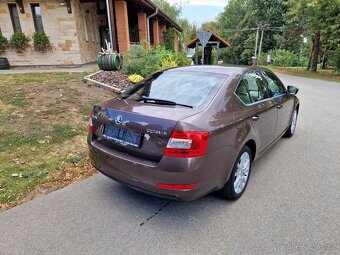Škoda Octavia 3, 1,2 TSI 77 KW, xenony - 5