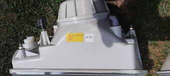 Prodám originál přední světla PAL - 5