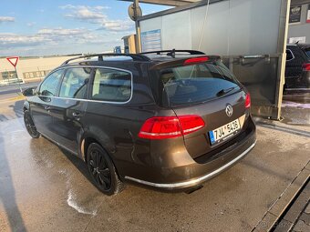 Volkswagen Passat - 5