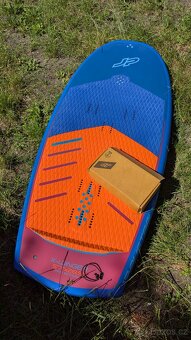 JP X-Winger Pro 5'7" x 28.5 115 litrů wingfoil board - 5