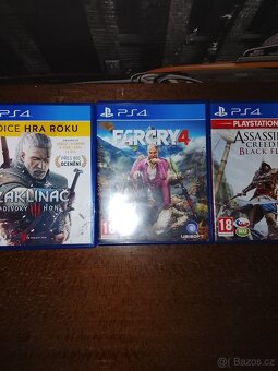 PlayStation 4 - 5