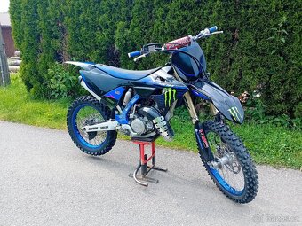 Yamaha YZ 125 - 5
