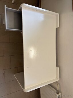 Dětský výškově nastavitelný stůl - 5