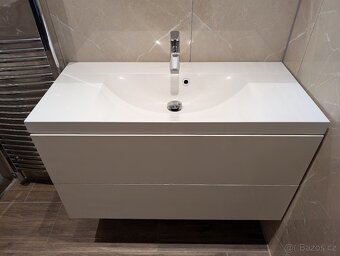 Umyvadlo se skříňkou včetně baterie - 5