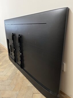 Samsung AU7100 55 palcu - 5