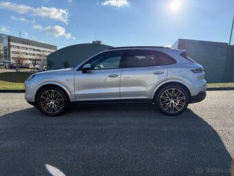 Porsche Cayenne E-Hybrid 2025 - 5