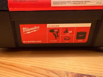 Akumulátorová príklepová vŕtačka Milwaukee M12 BLPDRC-402C - 5