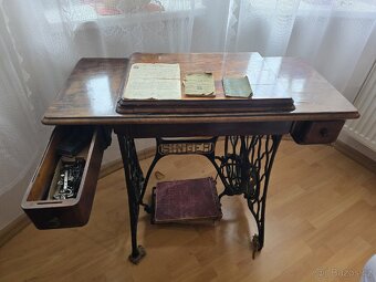 Šicí stroj Singer s puvodni dokumentací - 5