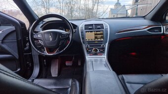 Prodám Lincoln MKZ 2.0 ECVT - 5