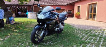 Honda CBR 600F - 5