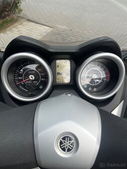 Yamaha X-max - 5