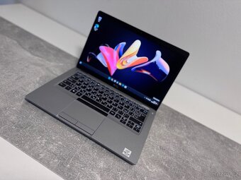 Dell Latitude 5410 - Core i7-10610U / 512GB M.2 NVMe / 16GB - 5