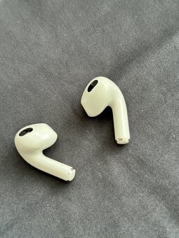 Apple AirPods Gen 3 - 5