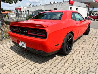 Dodge Challenger 6.4 SRT - 5